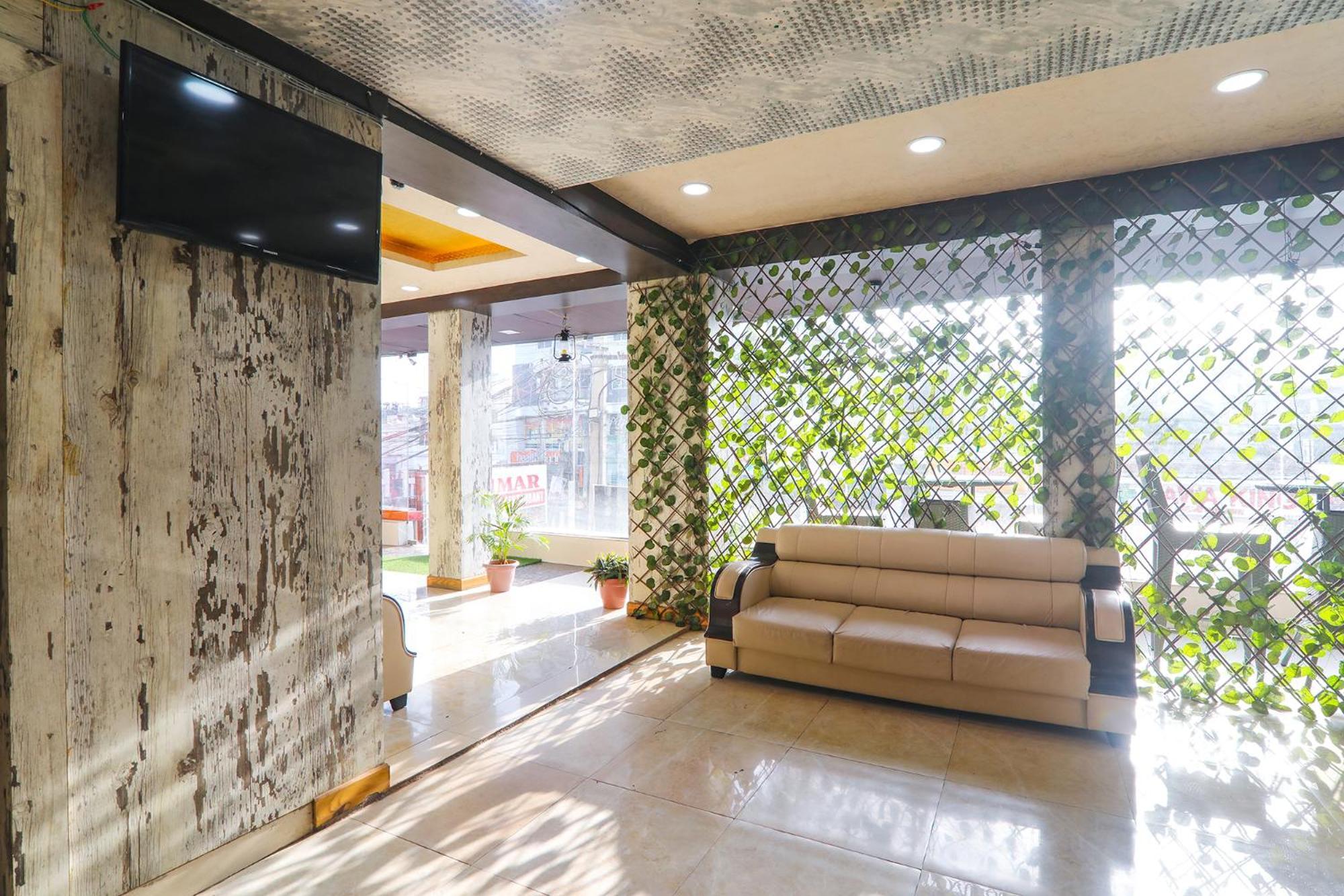 Fabhotel The Kumar Inn Danapur Bagian luar foto